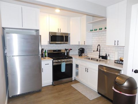 Photo of 7109 Avenue L #A, Houston, TX 77011 (MLS # 55483640)