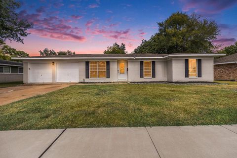 Photo of 10331 Collingswood Road, La Porte, TX 77571 (MLS # 53274863)