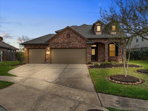 Photo of 205 Bailey Brook Lane, Dickinson, TX 77573 (MLS # 29917553)