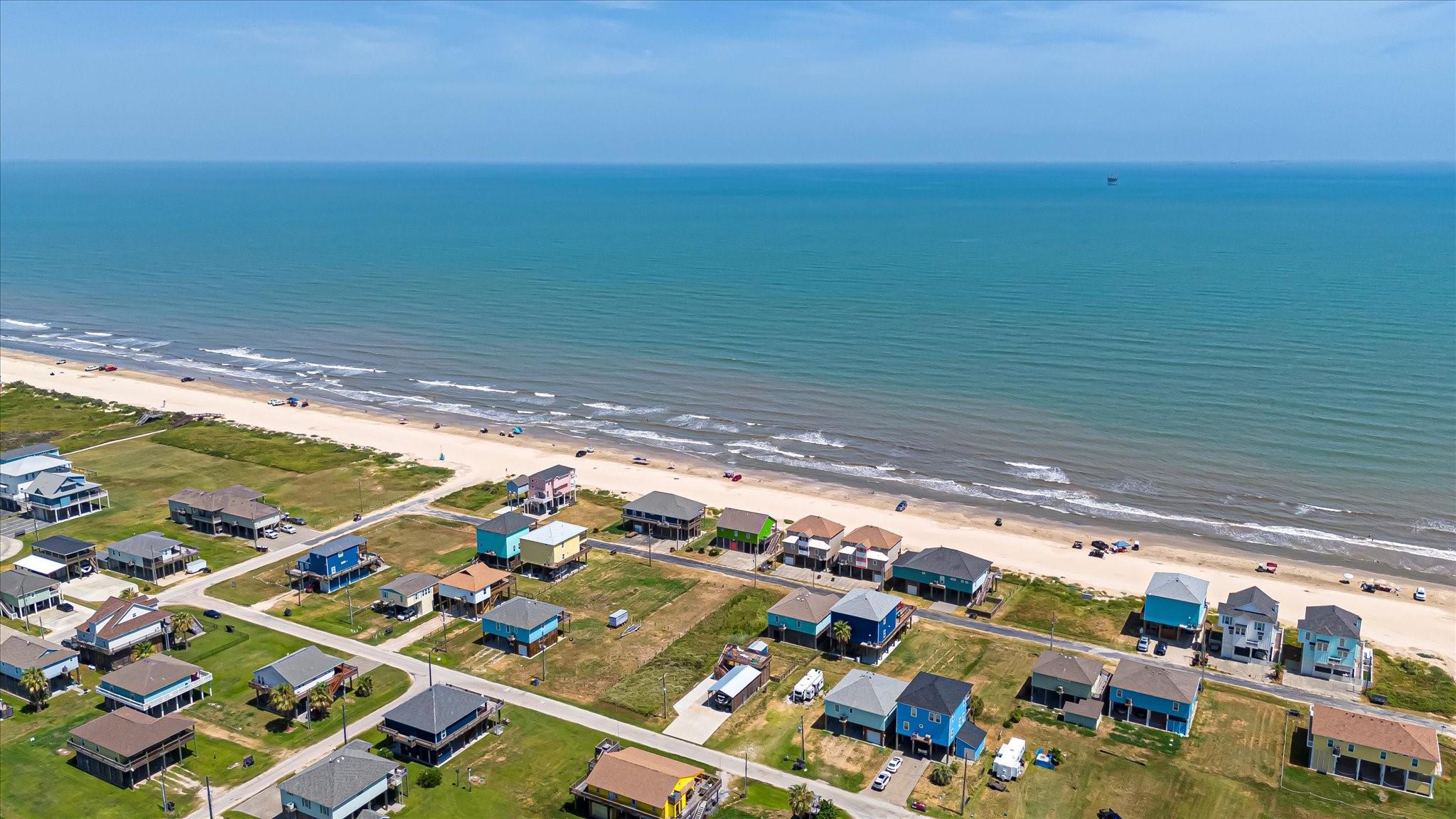 1126 Gulfview Lane