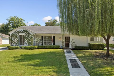 Photo of 1003 Blue Willow Drive, Houston, TX 77042 (MLS # 45384743) Photo of 1003 Blue Willow Drive, Houston, TX 77042 (MLS # 45384743)