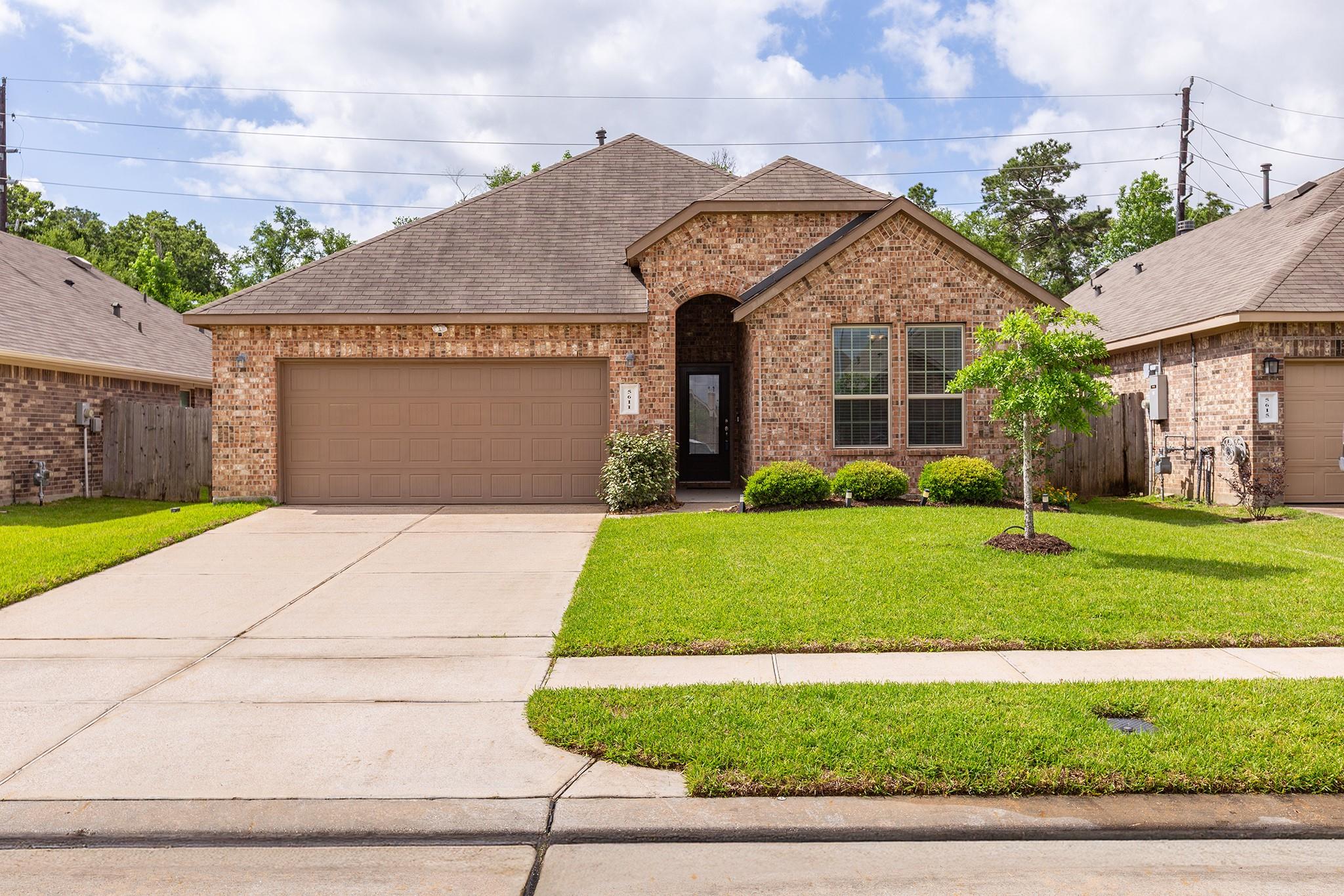 5611 Claymore Meadow Lane