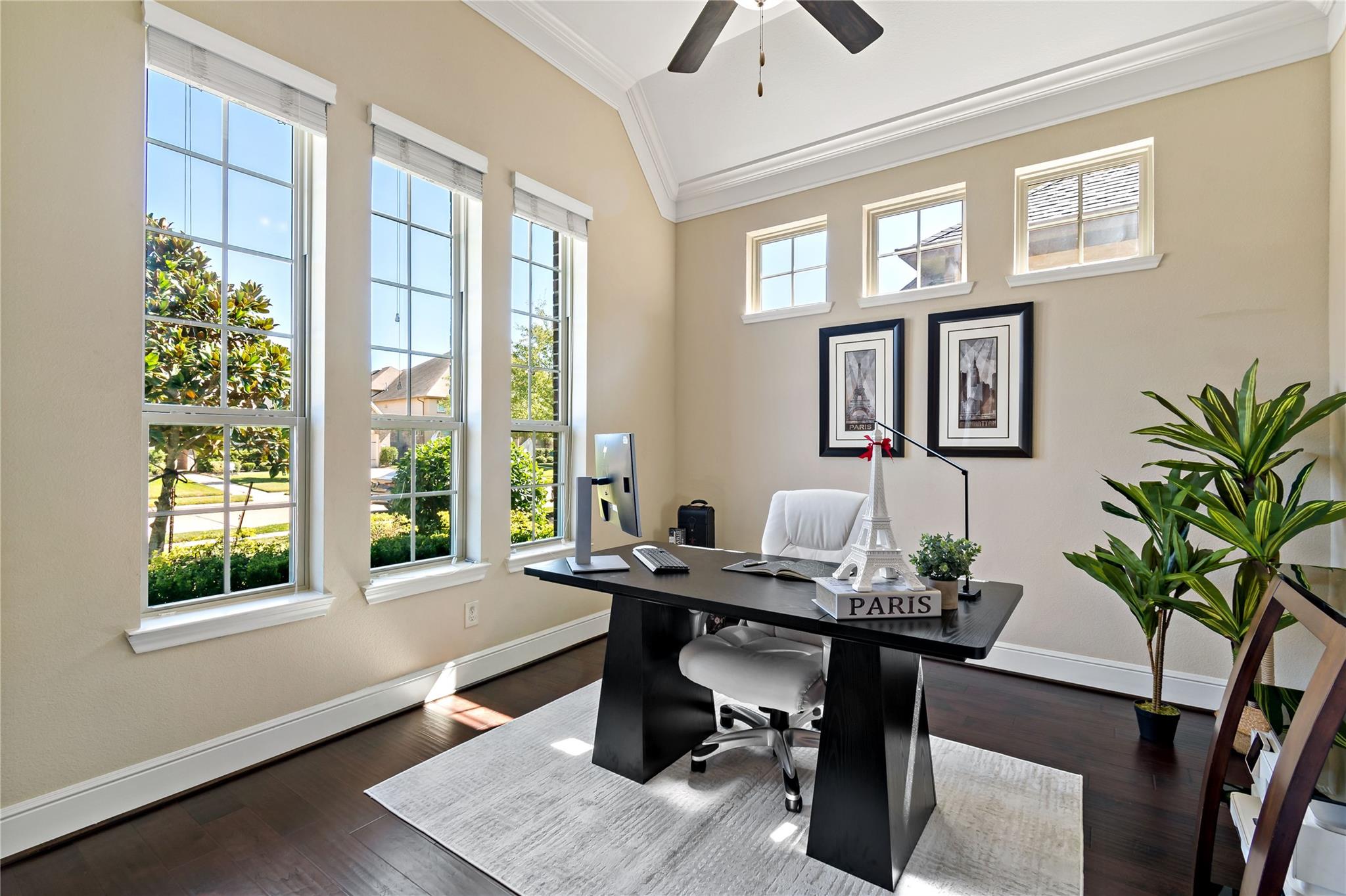 1512 Noble Way Court