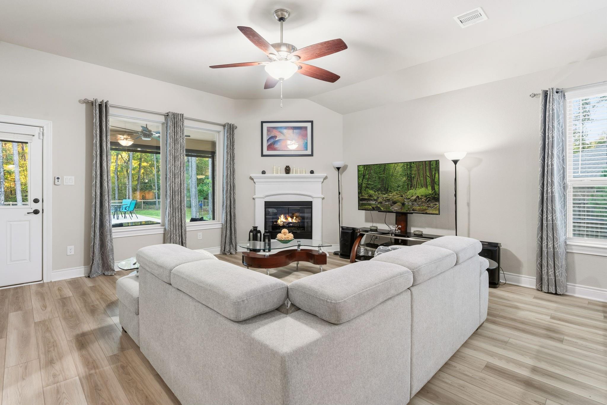 11041 Shadow View Drive