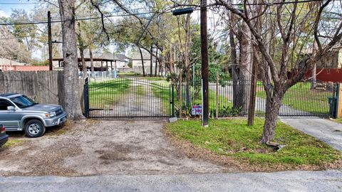 Photo of 918 Lehman Street #770, Houston, TX 77018 (MLS # 23928450)