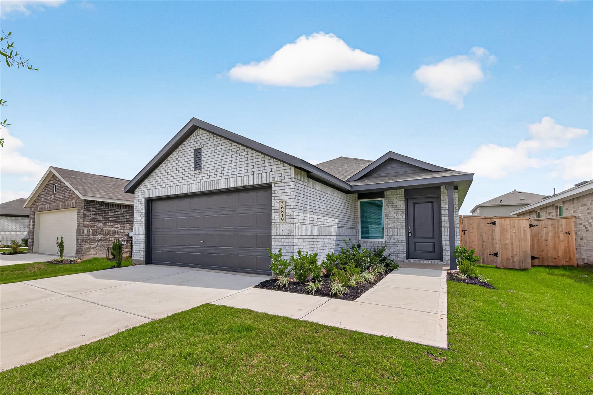 26819 Vanilla Pearls Lane