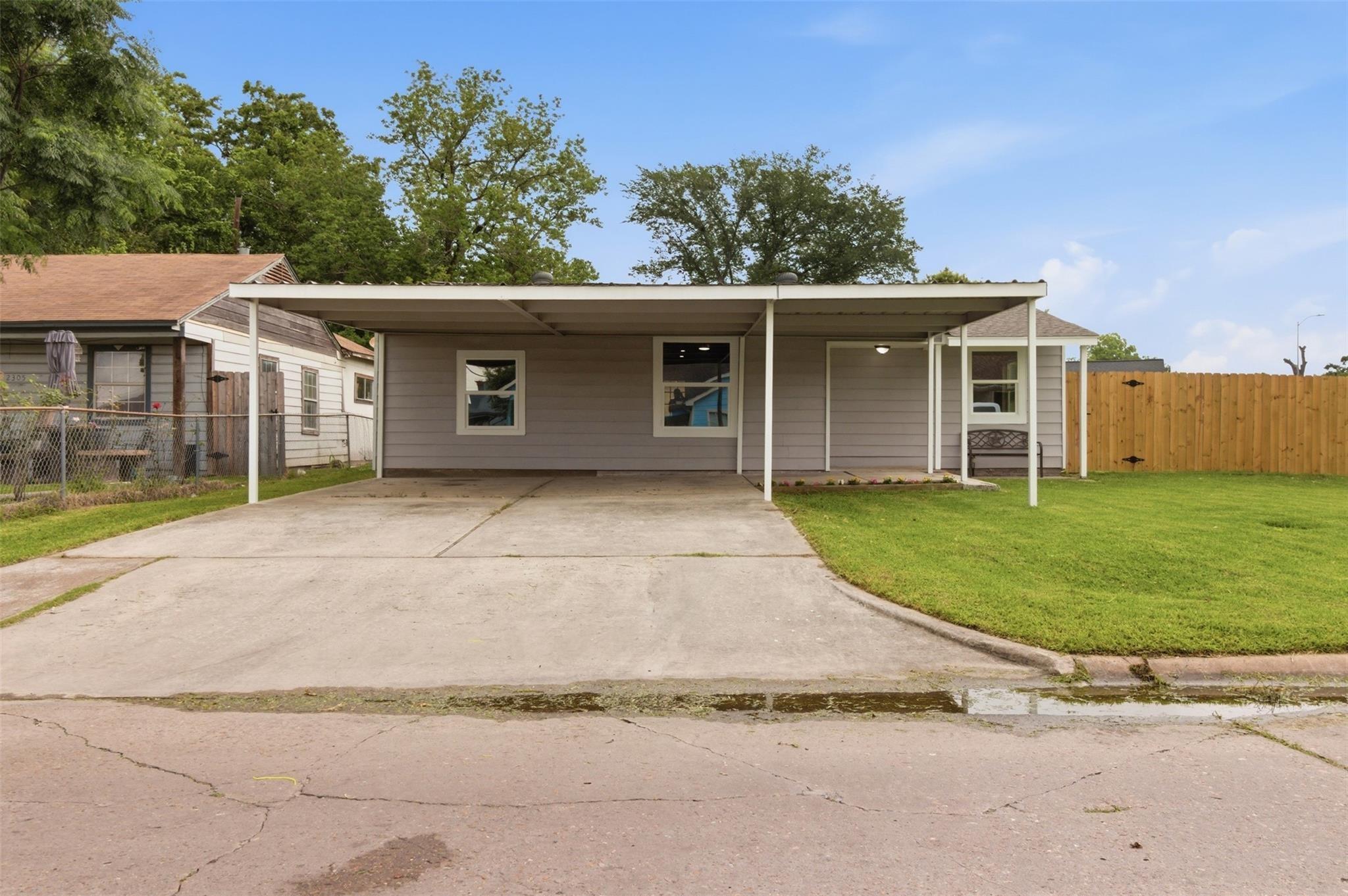2307 Windsor Lane