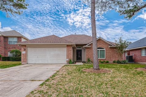 Photo of 11814 Copperas Creek Drive, Sugar Land, TX 77498 (MLS # 77157166)