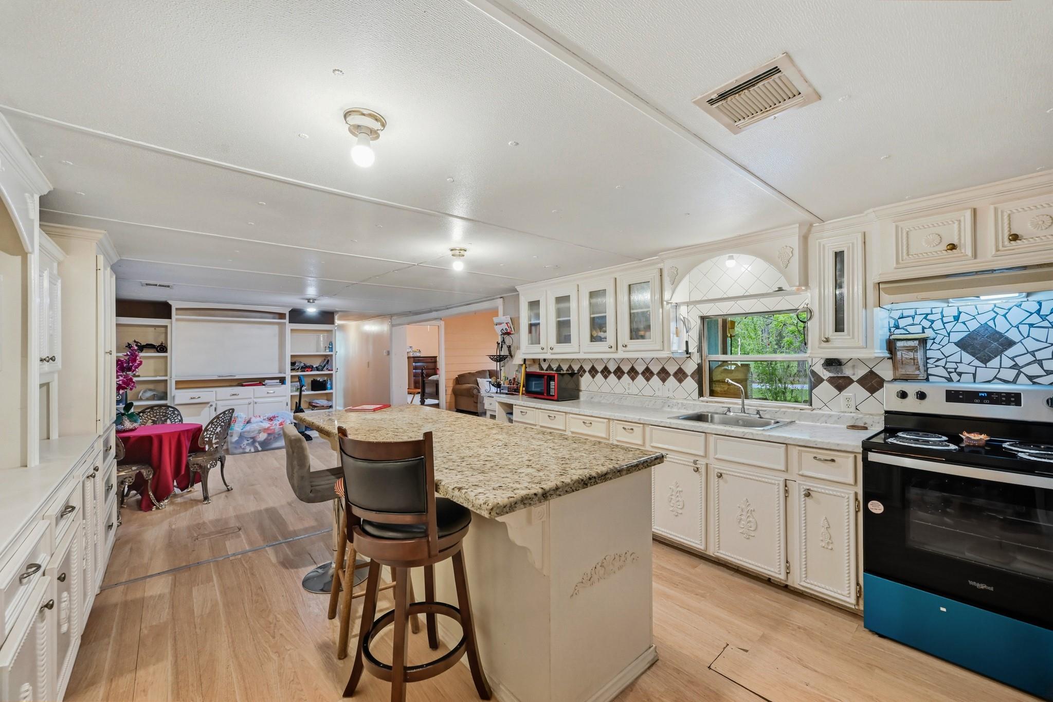 2137 Honey Tree Street