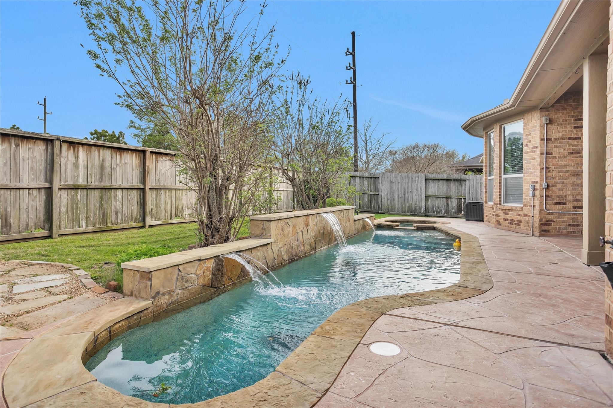 6411 S Saddle Creek Lane