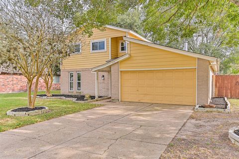 Photo of 222 Old Oaks Street, League City, TX 77573 (MLS # 15577729)