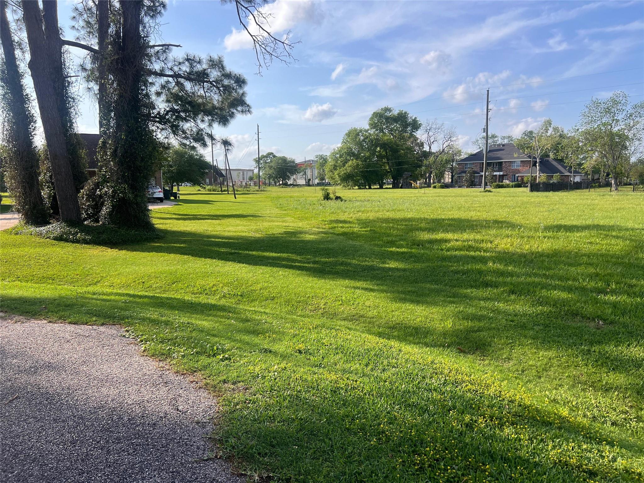 00 Pin Oak Circle