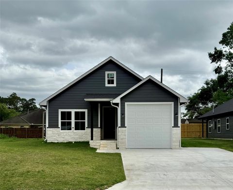 Photo of 865 Dundee Street, Vidor, TX 77662 (MLS # 72512578)