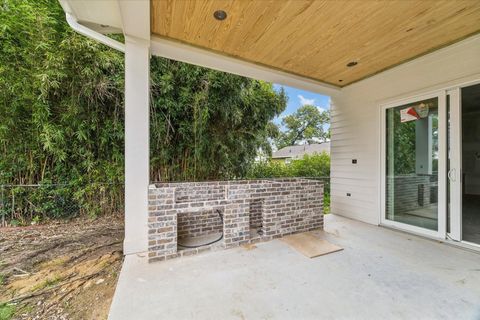 Tiny photo for 1050 W 42nd Street, Houston, TX 77018 (MLS # 70071479)