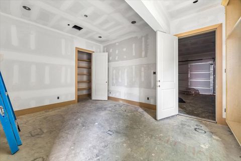 Tiny photo for 1050 W 42nd Street, Houston, TX 77018 (MLS # 70071479)