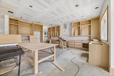 Tiny photo for 1050 W 42nd Street, Houston, TX 77018 (MLS # 70071479)