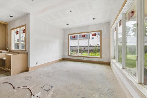 Tiny photo for 1050 W 42nd Street, Houston, TX 77018 (MLS # 70071479)