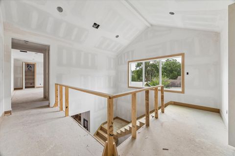 Tiny photo for 1050 W 42nd Street, Houston, TX 77018 (MLS # 70071479)