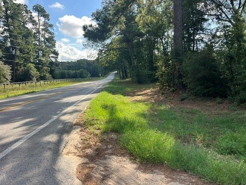 Photo of 19637 W Fm 1097 Road, Montgomery, TX 77356 (MLS # 55663144)