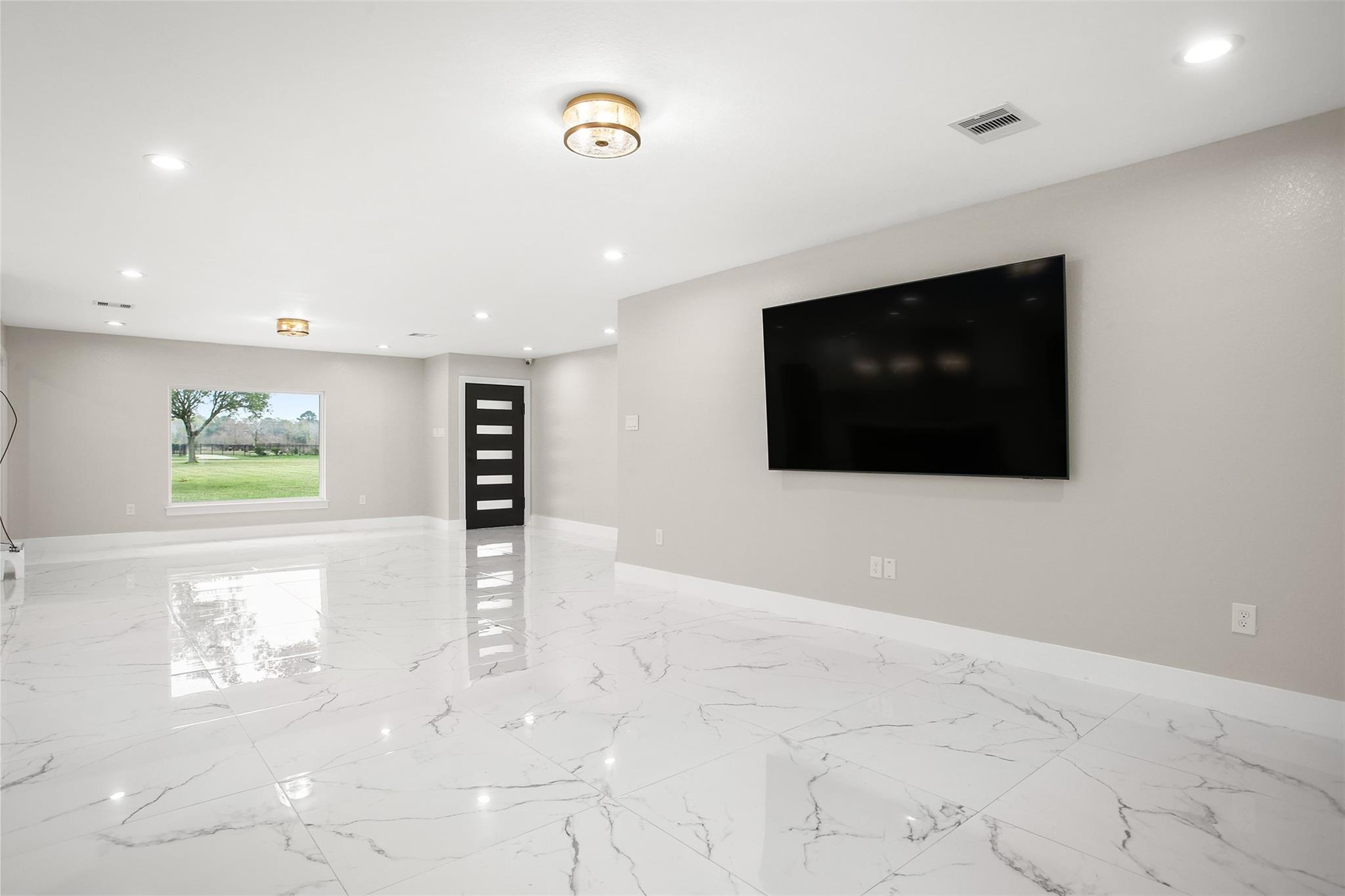 4002 Dixie Farm Road