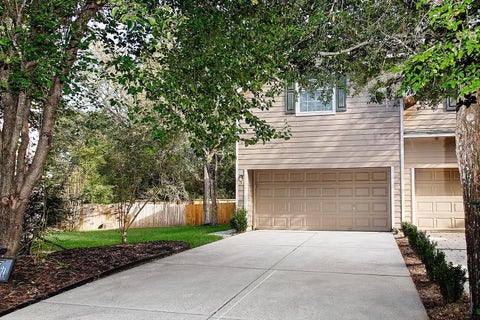 Photo of 7 Peach Ridge Drive, The Woodlands, TX 77382 (MLS # 7092513)