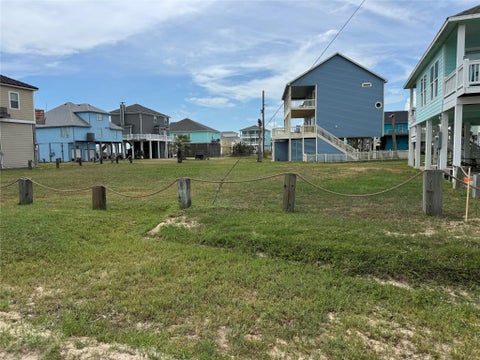 Photo of 827 O Neil Road, Bolivar Peninsula, TX 77650 (MLS # 70043004)