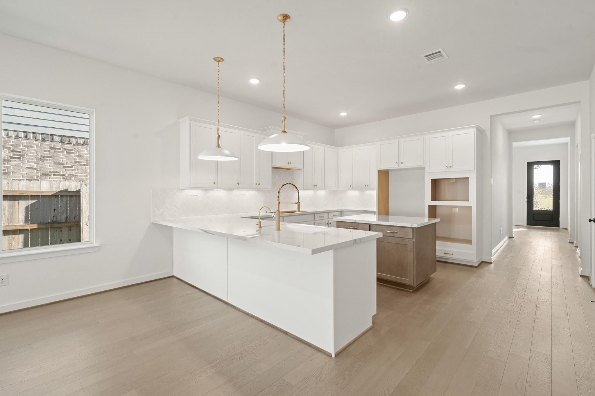 7411 Hemlock Crest Drive