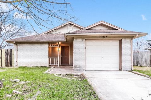Photo of 16227 Corsair Road, Houston, TX 77053 (MLS # 91058343)