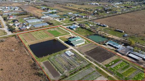 7954 County Road 121 Rosharon TX 77583