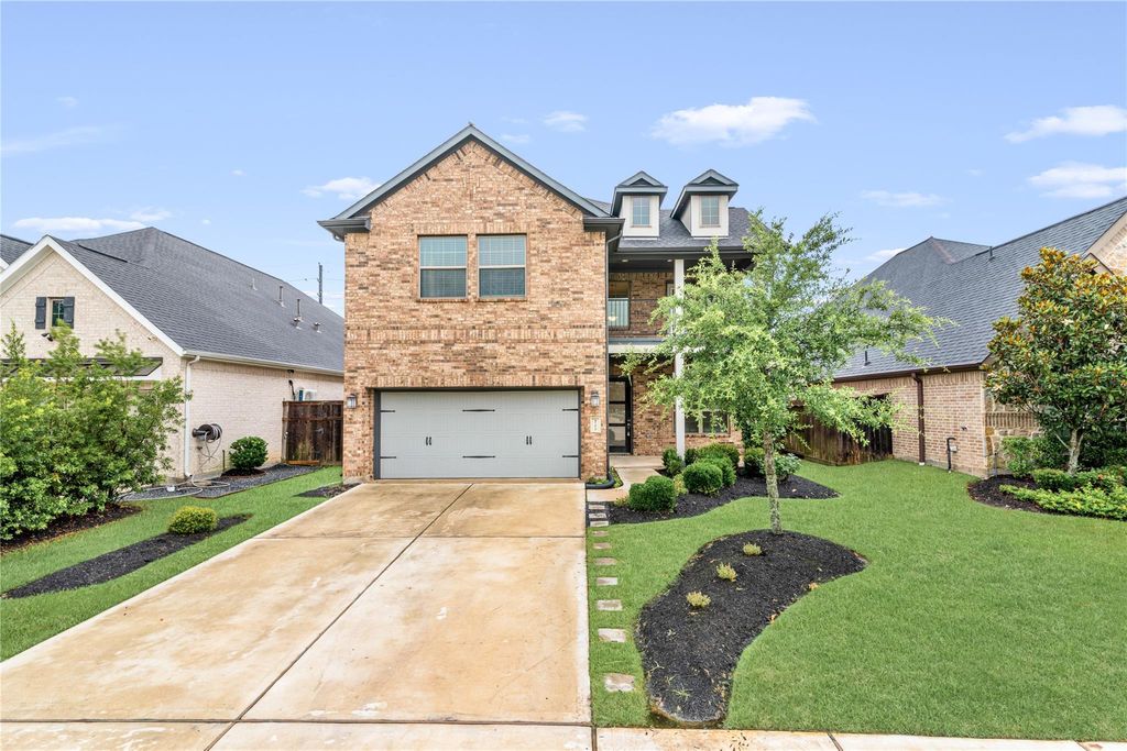 Photo of 4702 Primrose Valley Lane, Fulshear, TX 77441 (MLS # 65705124)