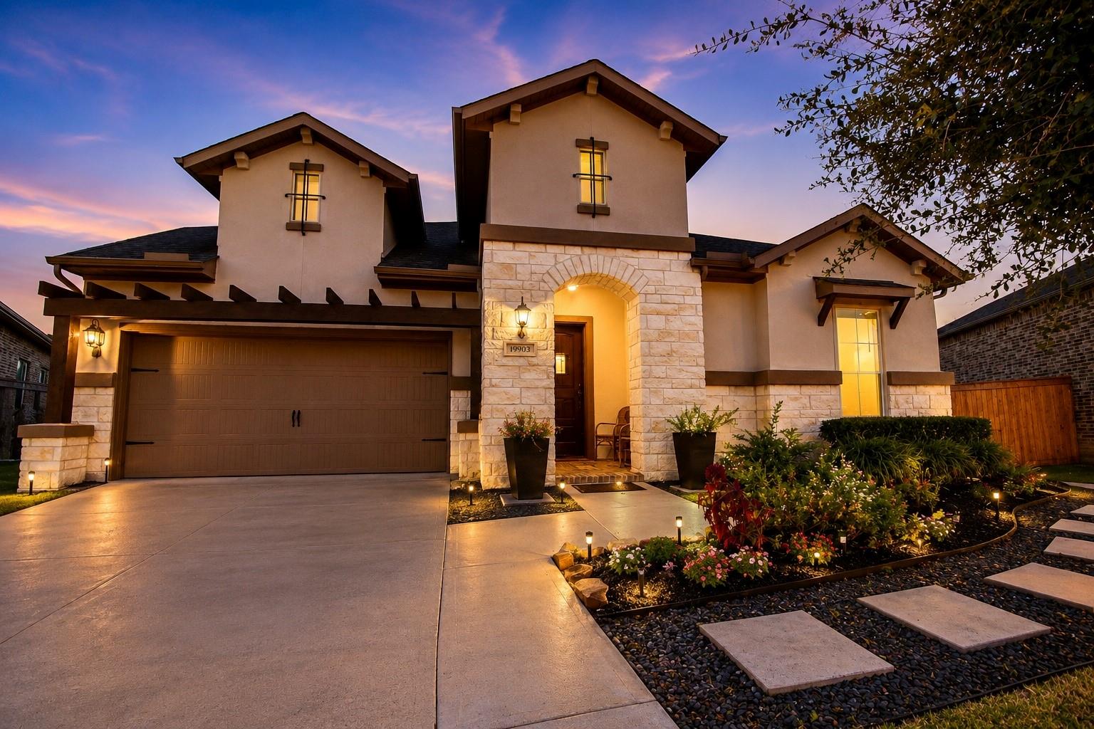 19903 Oakland Knoll Circle