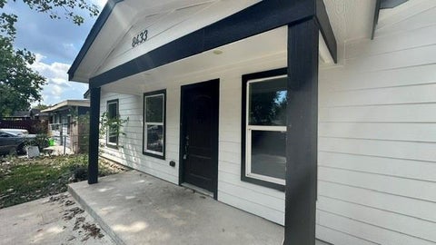 Photo of 8433 Lenore Street, Houston, TX 77017 (MLS # 10693811)