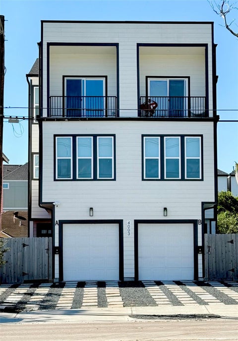 Multifamily For Rent - 4003 Yale St St #B<br/> Houston, TX 77018