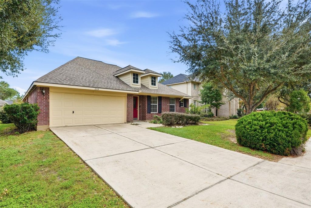 Photo of 2319 Falcon Knoll Lane, Katy, TX 77494 (MLS # 41248403)