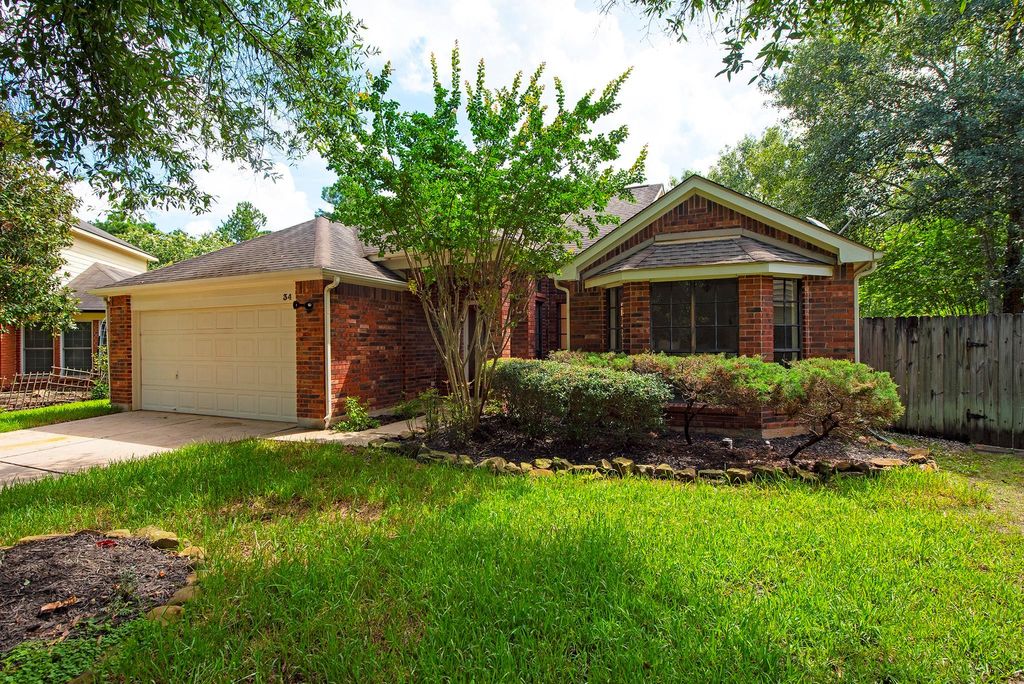 Photo of 34 Green Slope Place, The Woodlands, TX 77381 (MLS # 48044711)