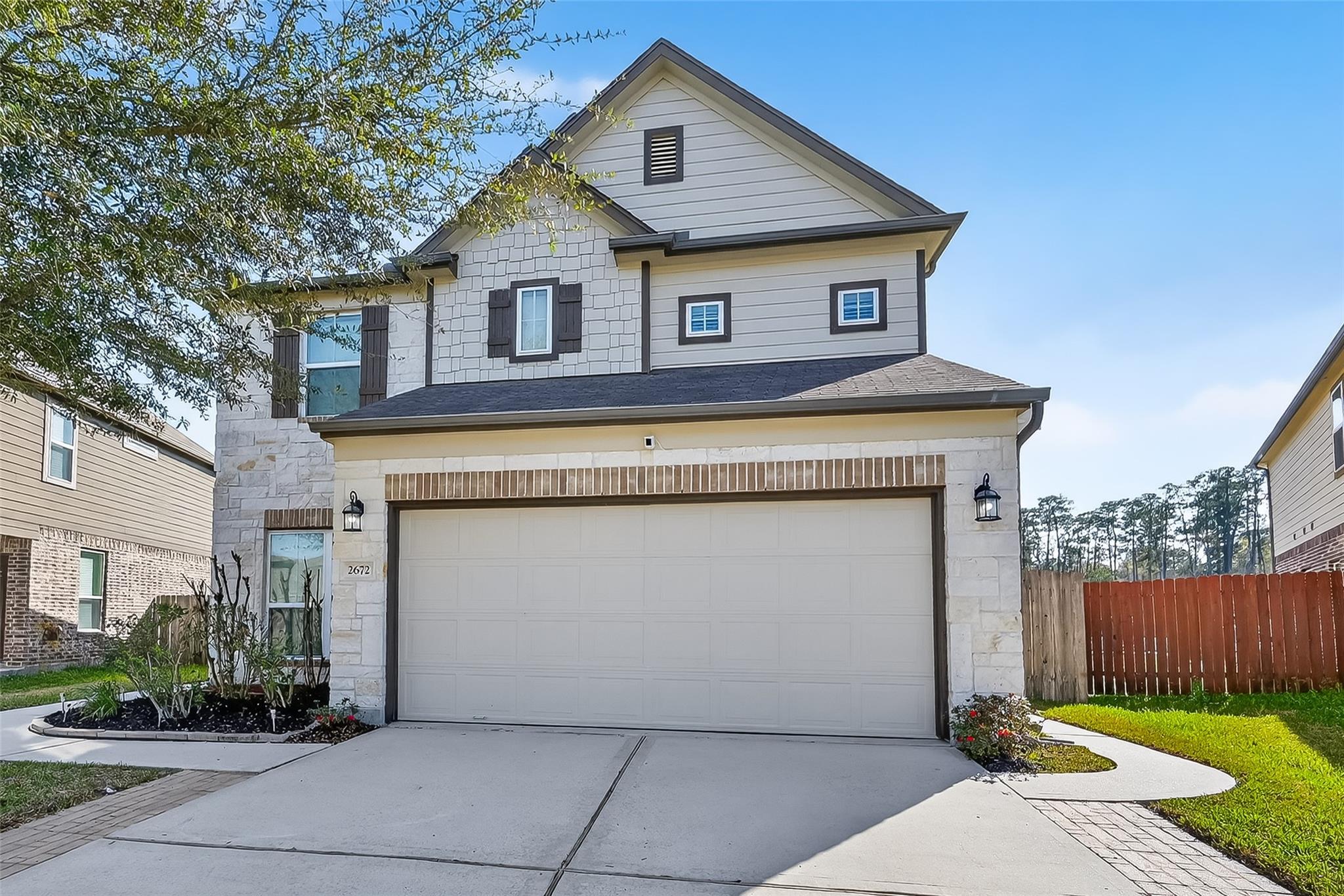 2672 Magnolia Fair Way