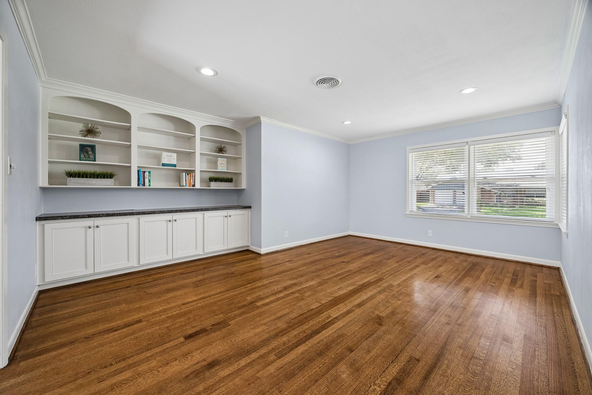 2202 Lazybrook Drive