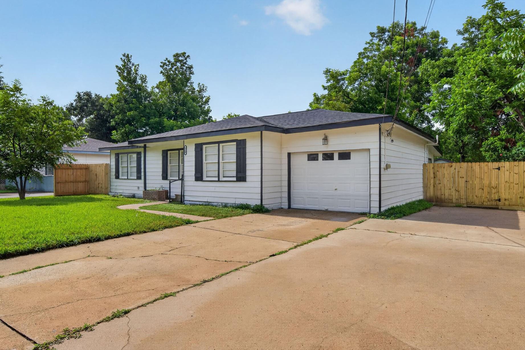 310 Nasturtium Street