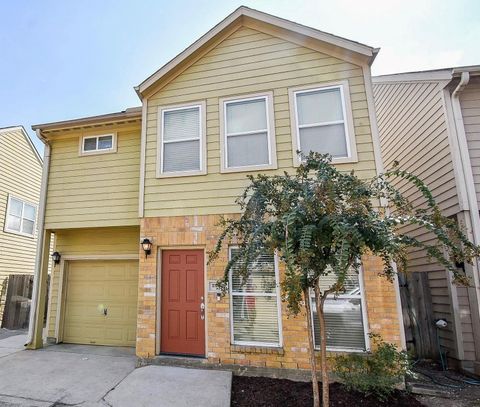 Photo of 2202 Naomi Street #3, Houston, TX 77054 (MLS # 90049360)