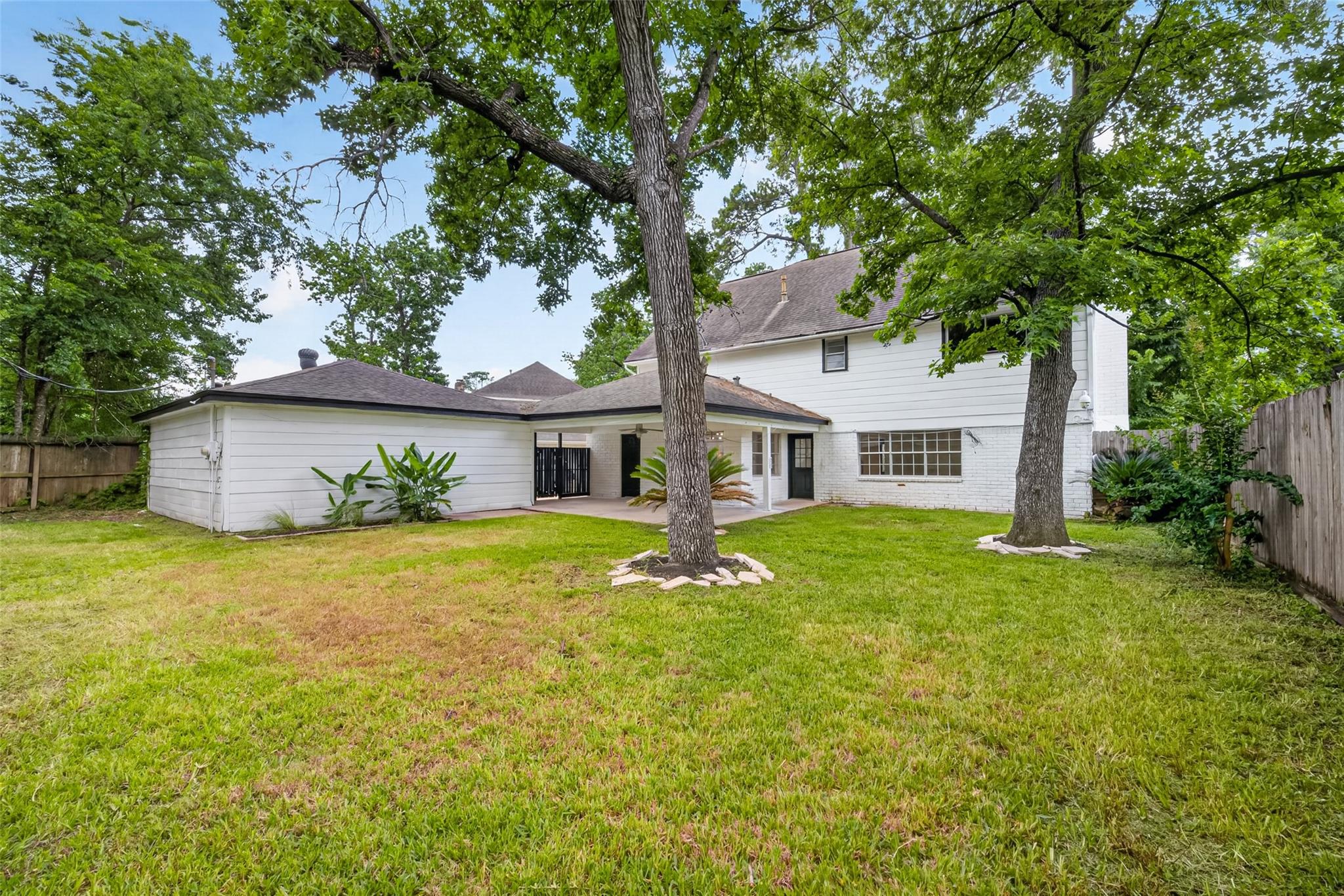 1123 Suwanee Lane