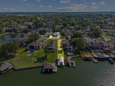 Photo of 763 Lake View Drive, Montgomery, TX 77356 (MLS # 91658891) Photo of 763 Lake View Drive, Montgomery, TX 77356 (MLS # 91658891)