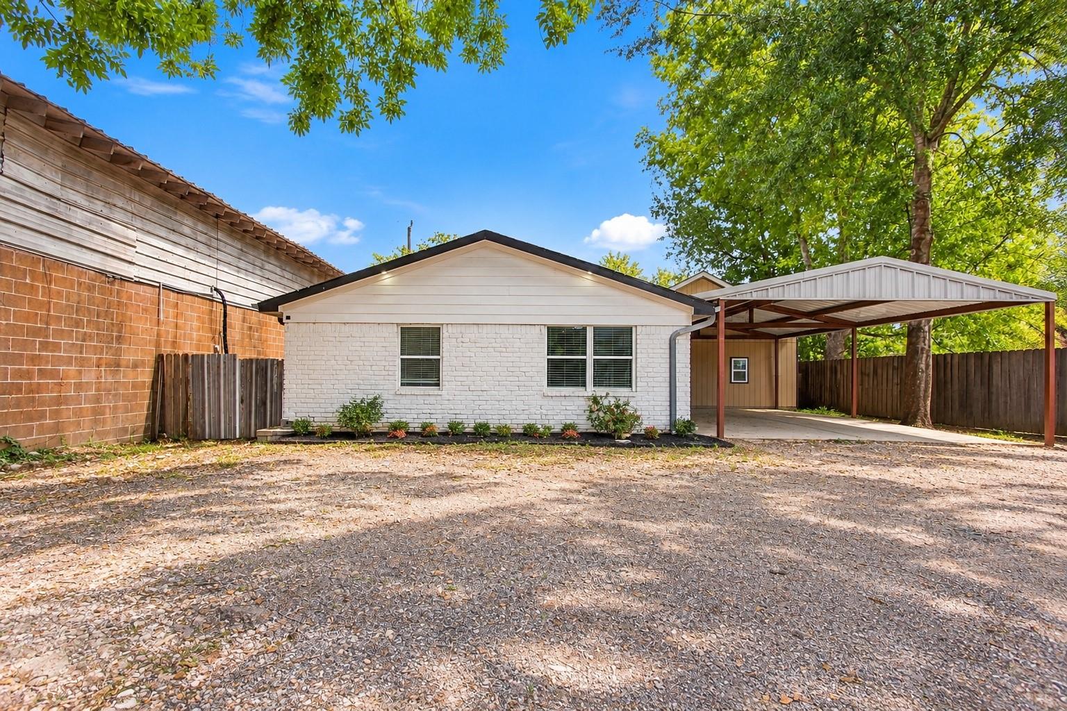 16618 Larchwood Drive