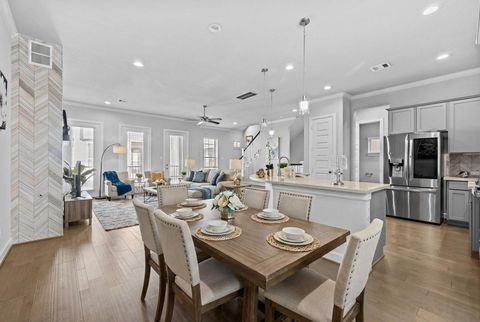 Homes For Sale - 4007 Centre Valley Lane<br/> Harris County, Houston, TX 77043