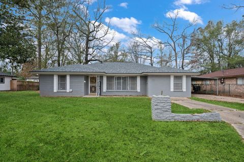 Apartment For Sale - 114 Taft Avenue<br/> Cleveland, TX 77327