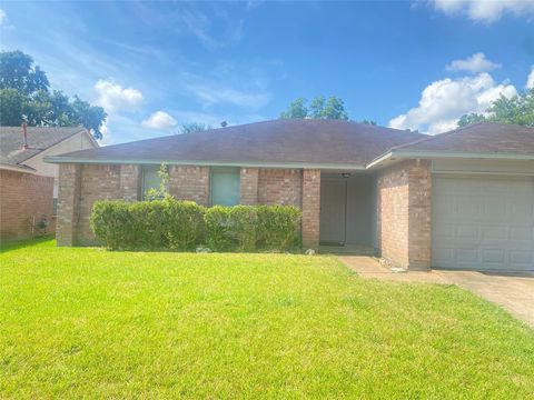 Photo of 1715 Meadow Green Drive, Missouri City, TX 77489 (MLS # 24059162)