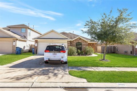 Photo of 2023 Louetta Mist Drive, Spring, TX 77388 (MLS # 38385061)