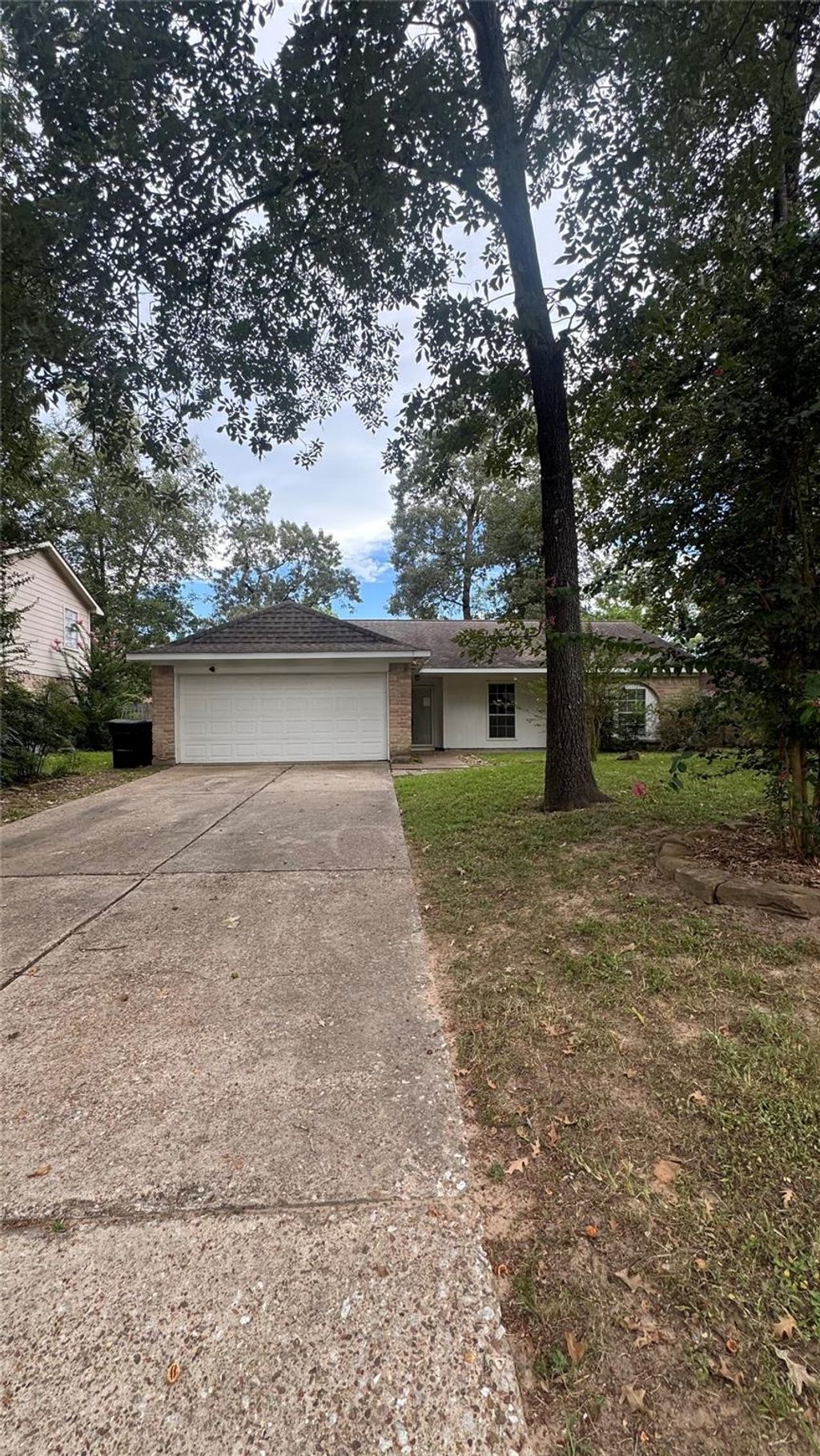 Photo of 3303 Glen Spring Drive, Houston, TX 77339 (MLS # 71072872)