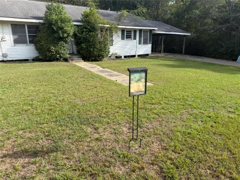 Photo of 509 E Martin Luther King Boulevard, Jasper, TX 75951 (MLS # 44355428)