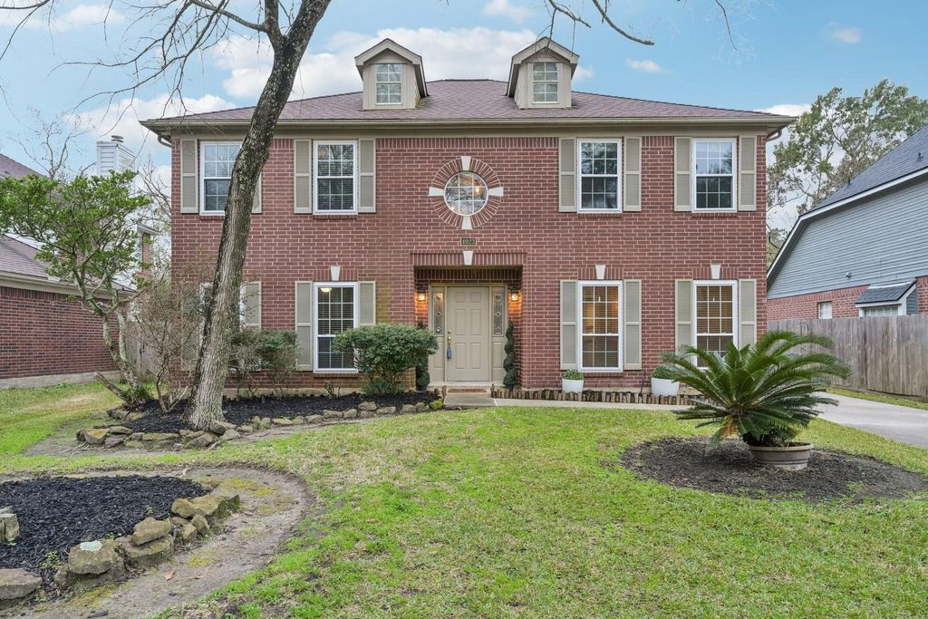 Photo of 4923 Echo Falls Drive, Houston, TX 77345 (MLS # 88360444)