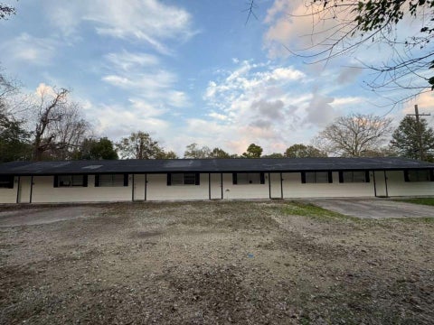 Photo of 116 6th Avenue, Nederland, TX 77627 (MLS # 16274974)